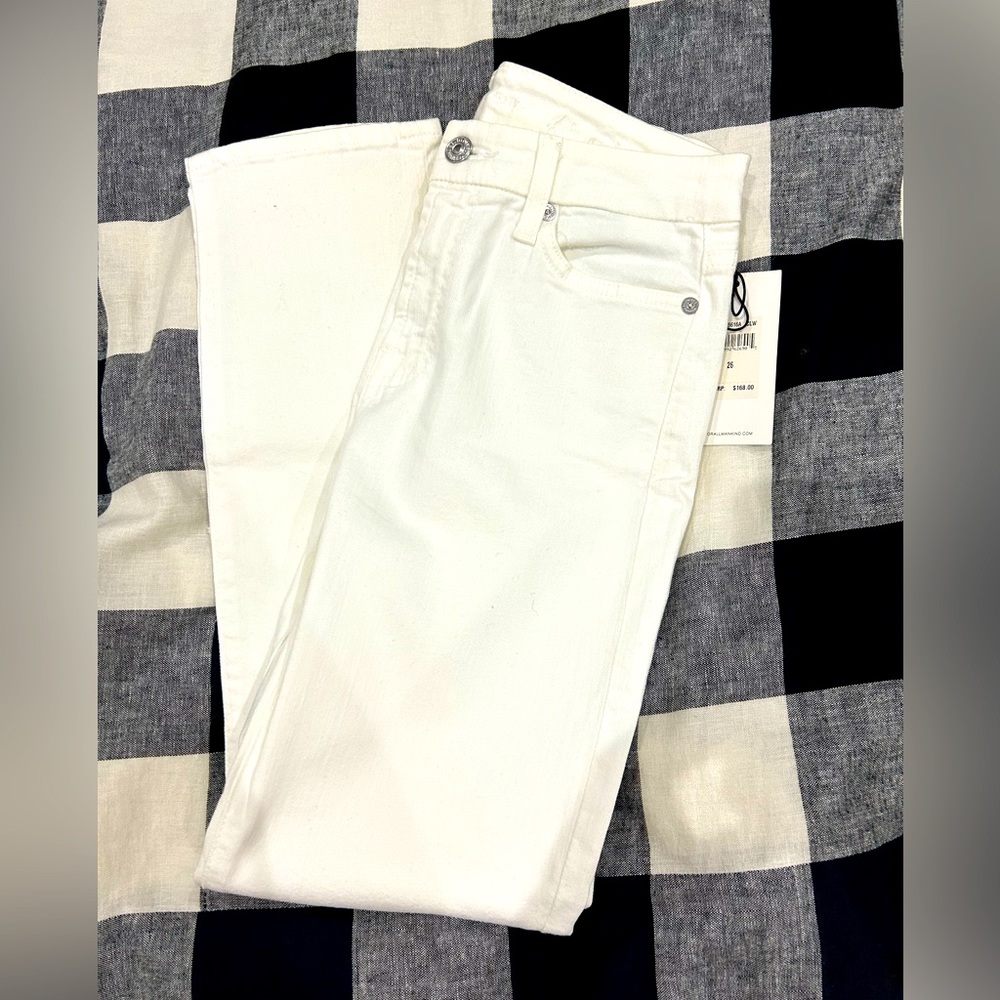 NWT 7 For All Mankind white jeans. Size 26. Kimmie crop style